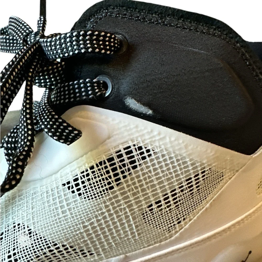 Nike Air Jordan 37 